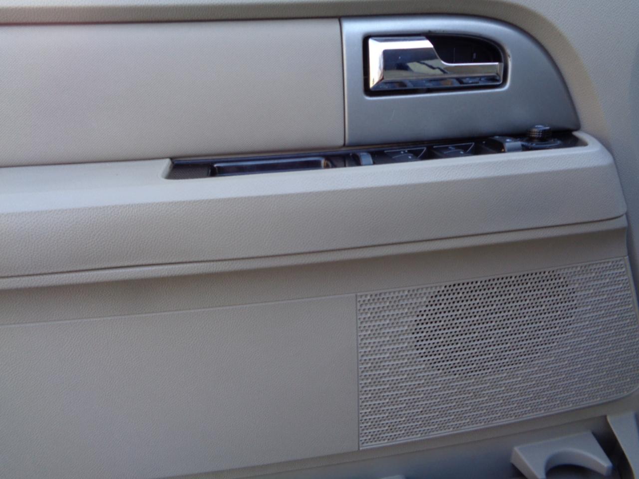 Ford Expedition EL 4WD 4dr Limited 2013