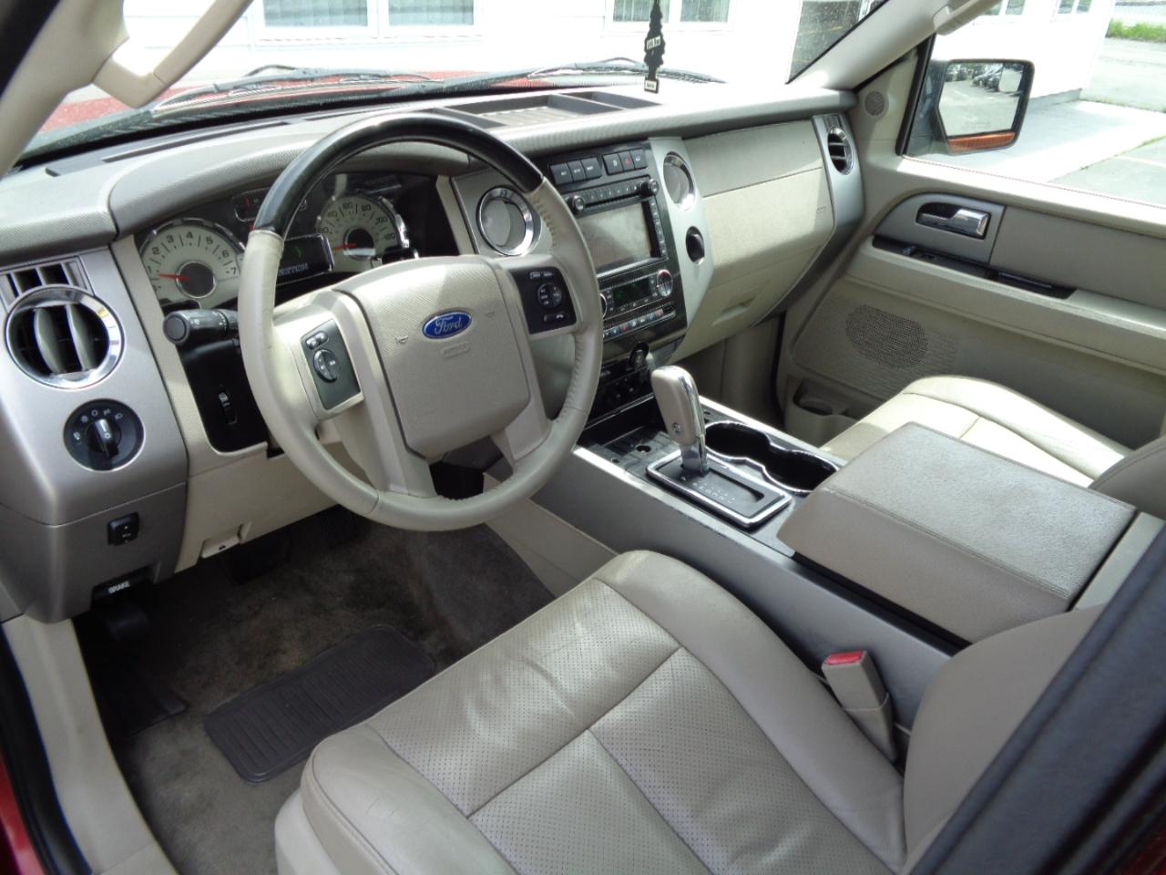 Ford Expedition EL 4WD 4dr Limited 2013