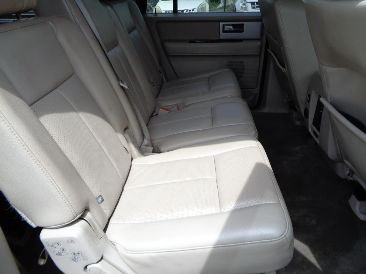 Ford Expedition EL 4WD 4dr Limited 2013