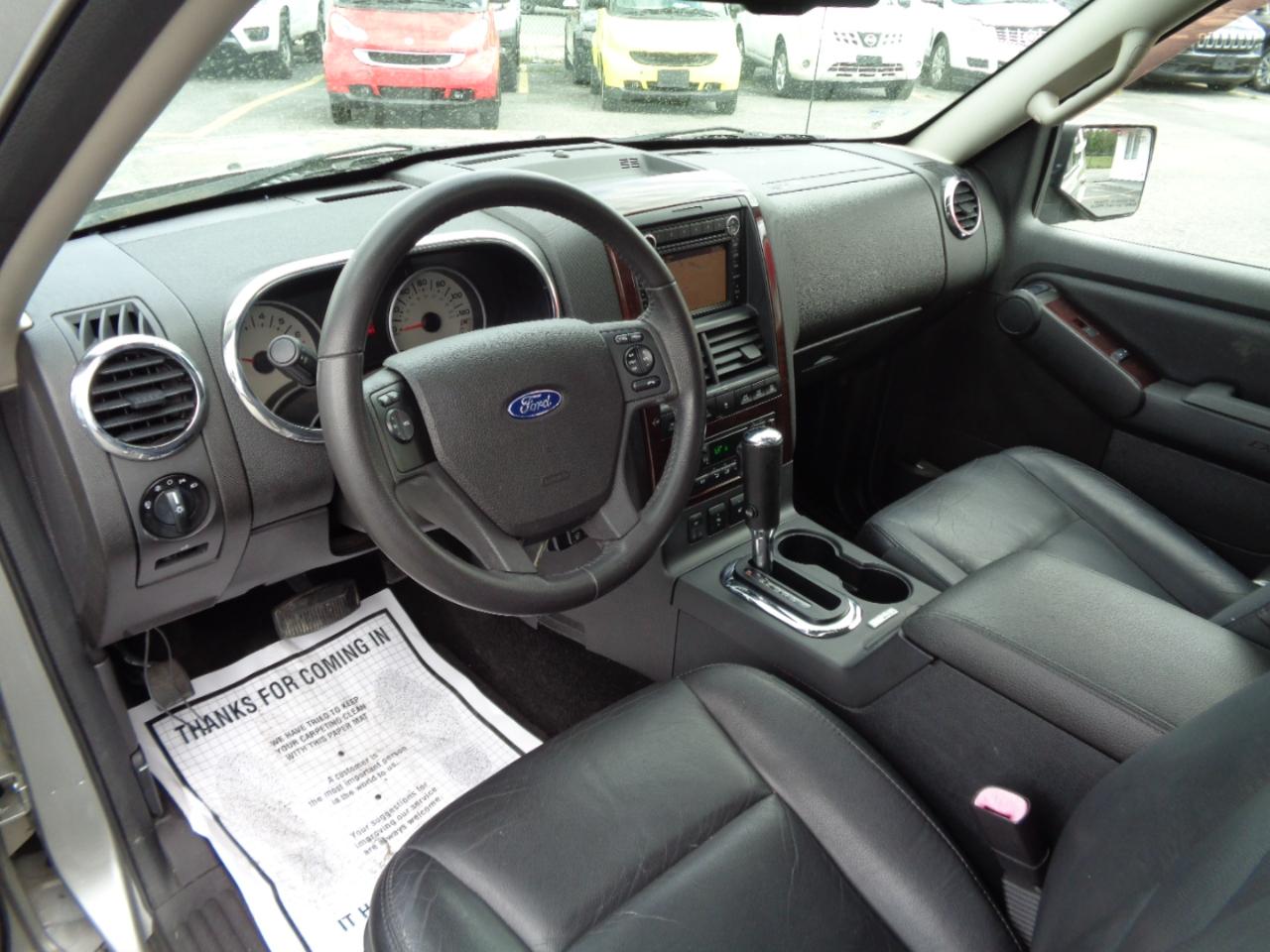 Ford Explorer 4WD 4dr V8 Limited 2008