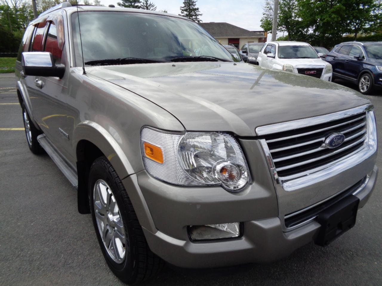 Ford Explorer 4WD 4dr V8 Limited 2008