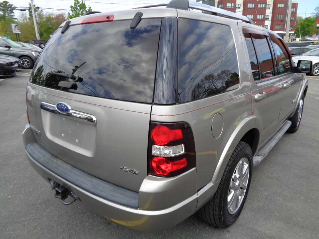 Ford Explorer 4WD 4dr V8 Limited 2008