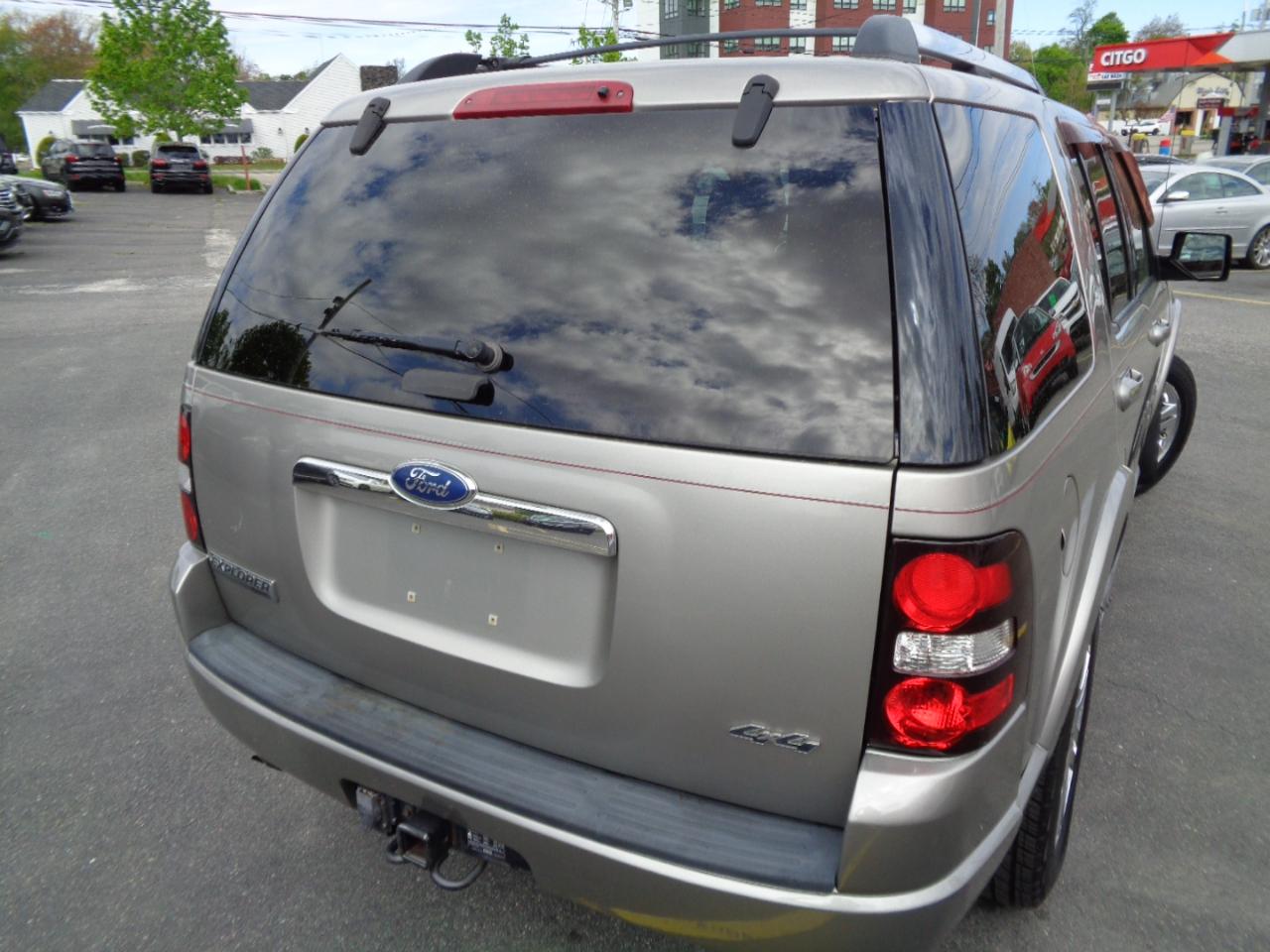 Ford Explorer 4WD 4dr V8 Limited 2008