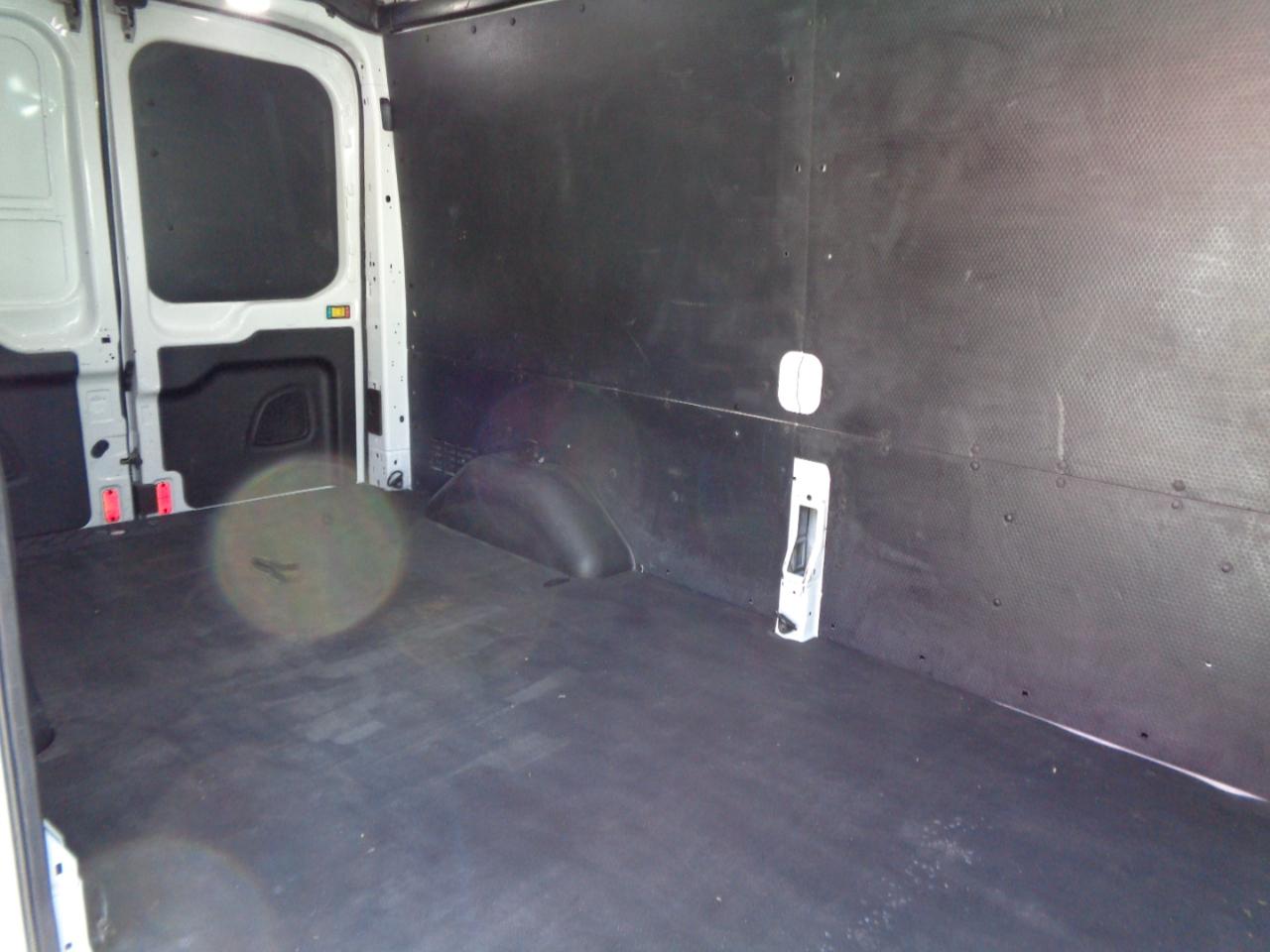 Ford Transit Cargo Van T-150 130" Med Rf 8670 GVWR RWD 2020