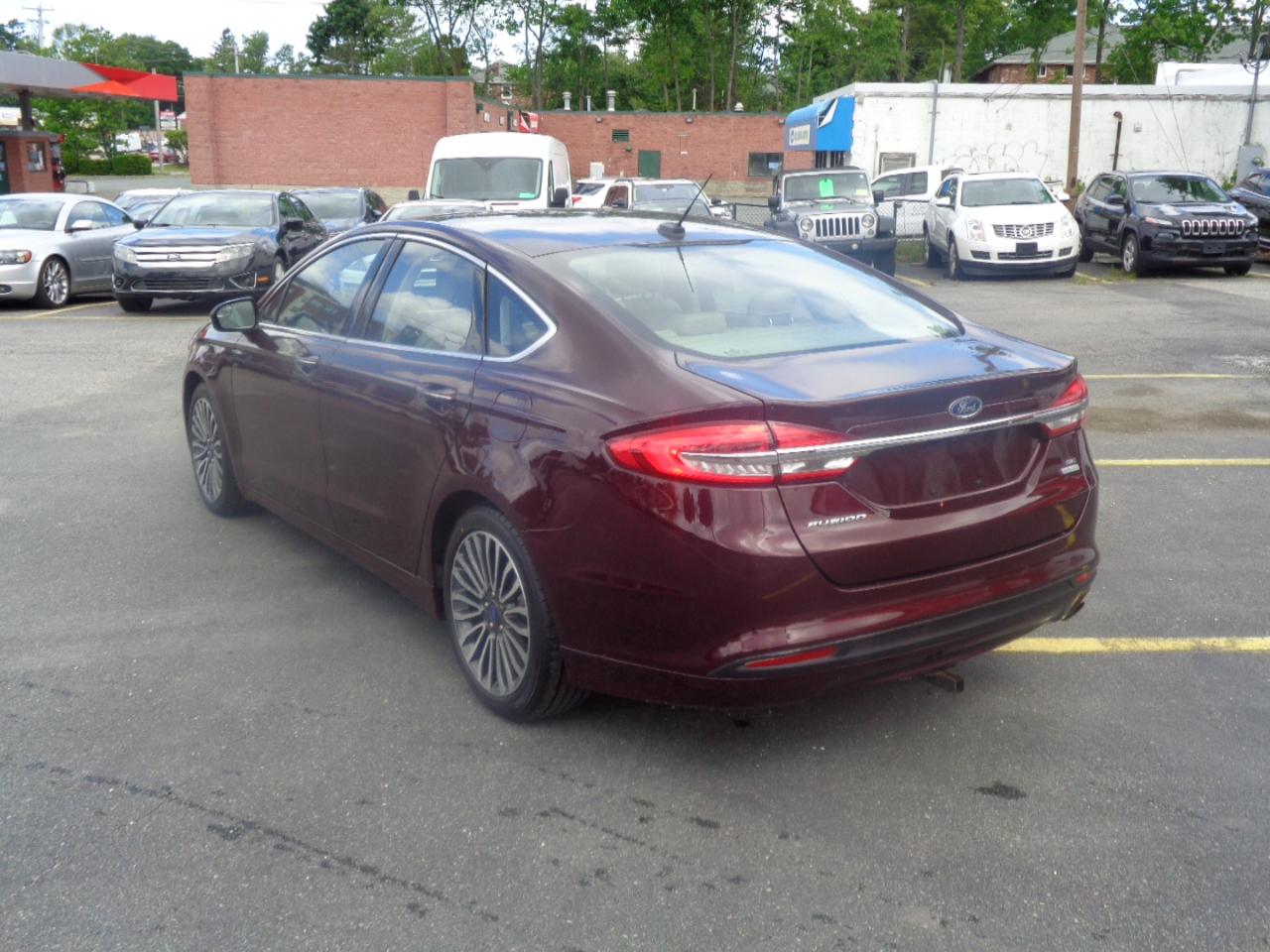 Ford Fusion SE FWD 2017