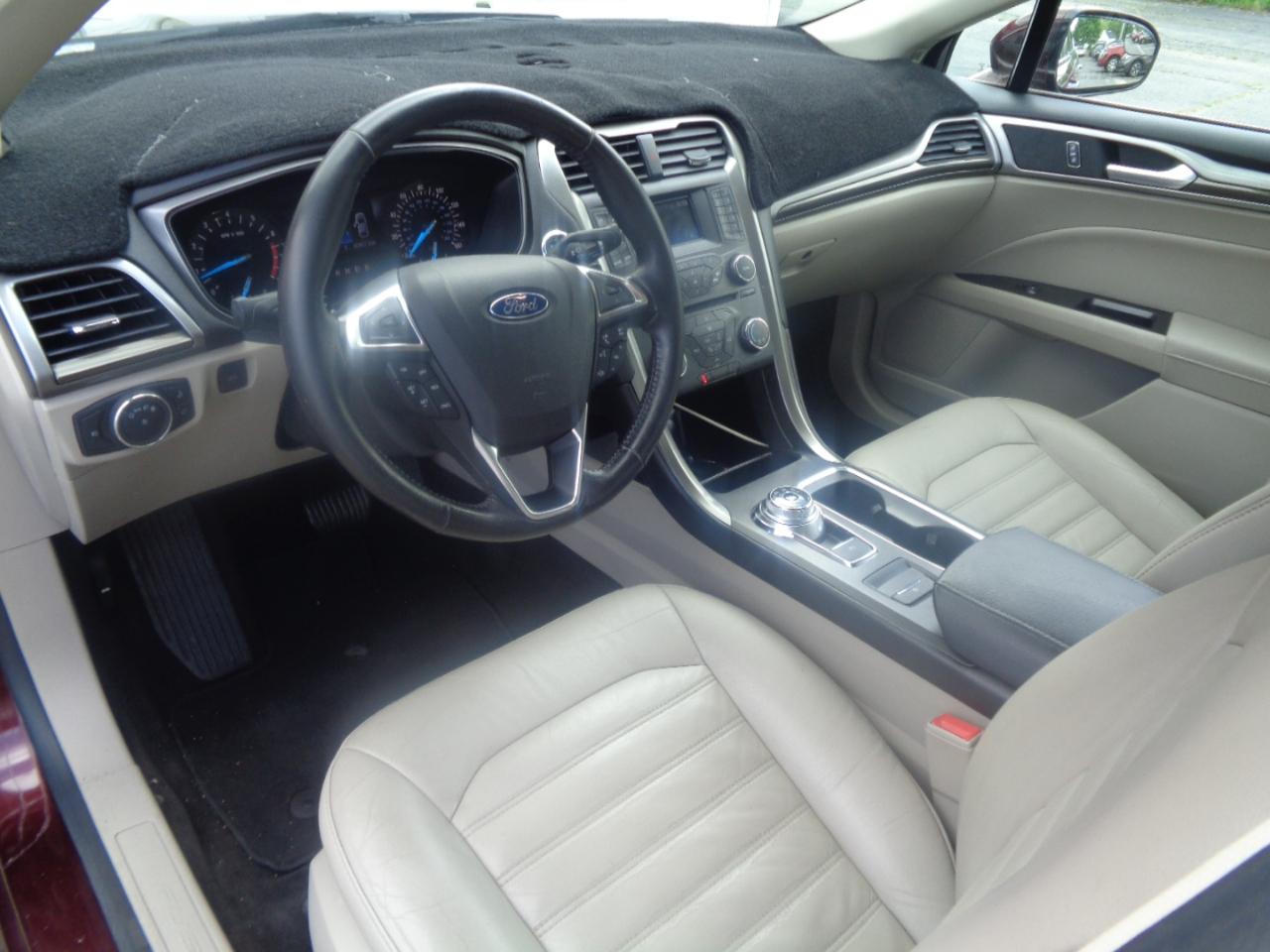 Ford Fusion SE FWD 2017