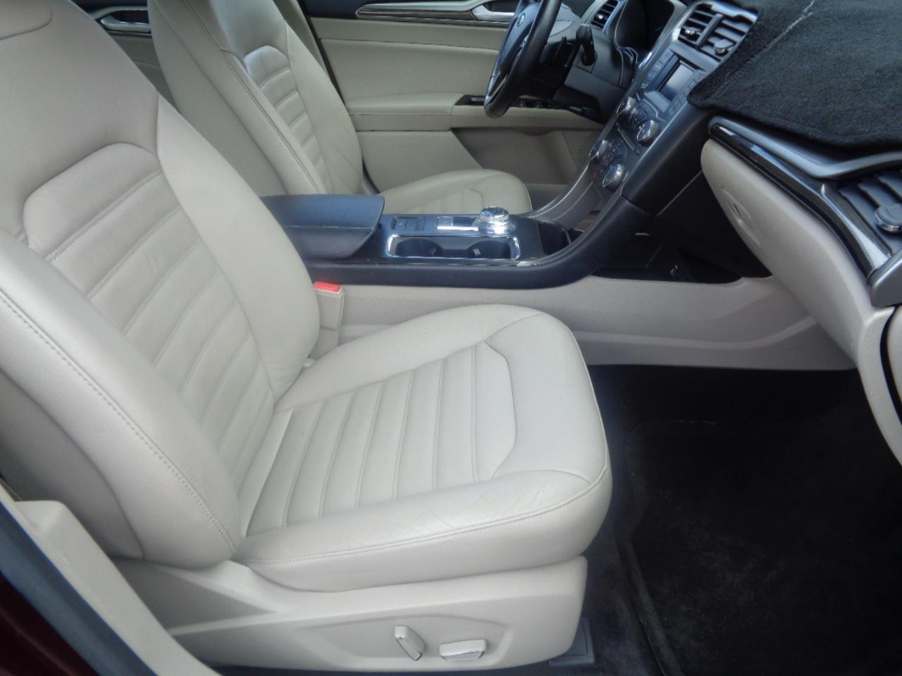 Ford Fusion SE FWD 2017