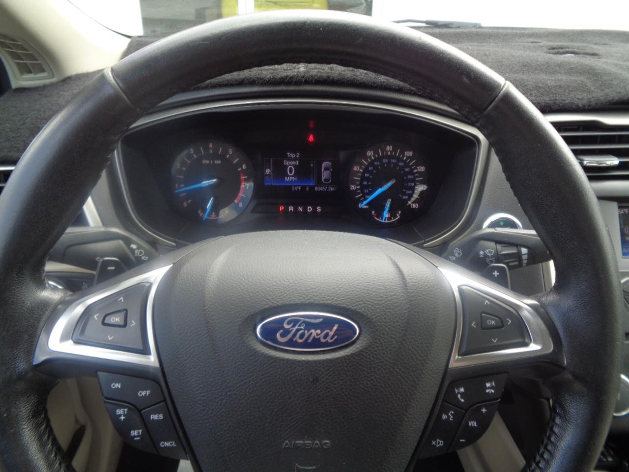 Ford Fusion SE FWD 2017