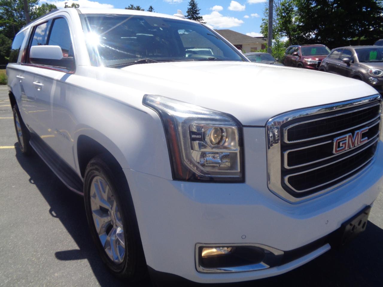 GMC Yukon XL 4WD 4dr SLE 2017