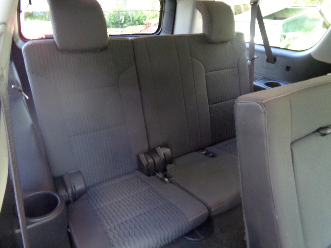 GMC Yukon XL 4WD 4dr SLE 2017