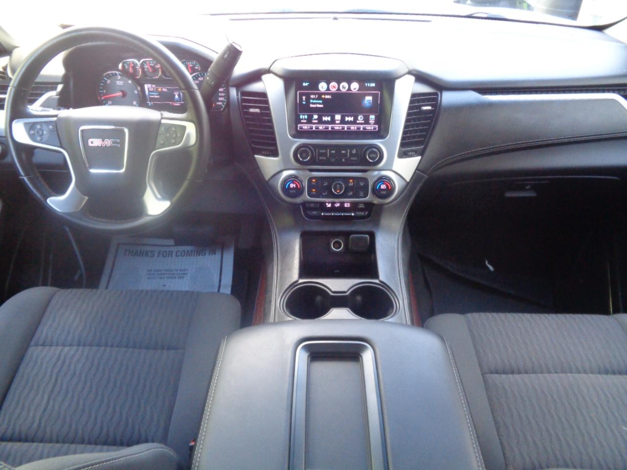 GMC Yukon XL 4WD 4dr SLE 2017
