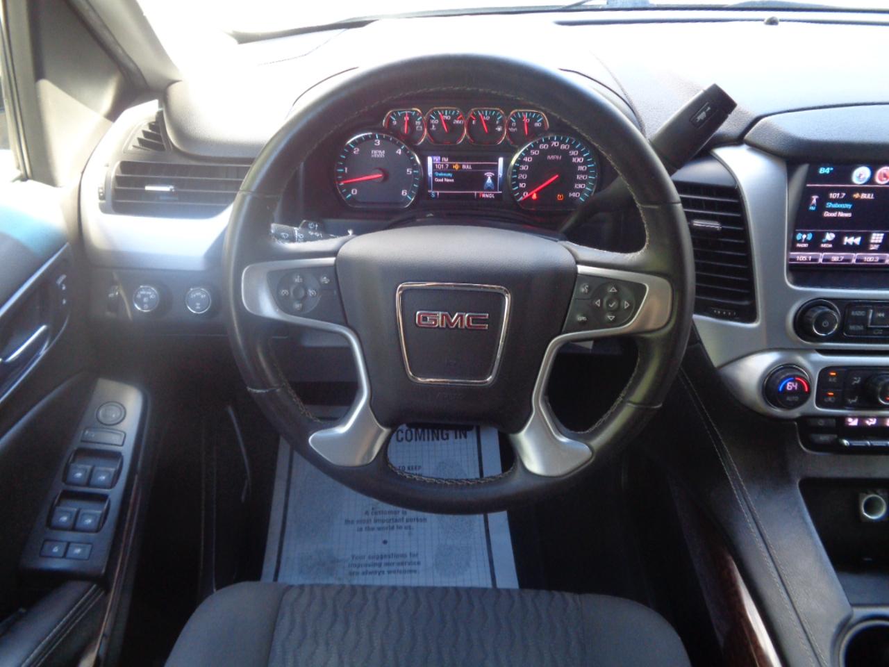 GMC Yukon XL 4WD 4dr SLE 2017