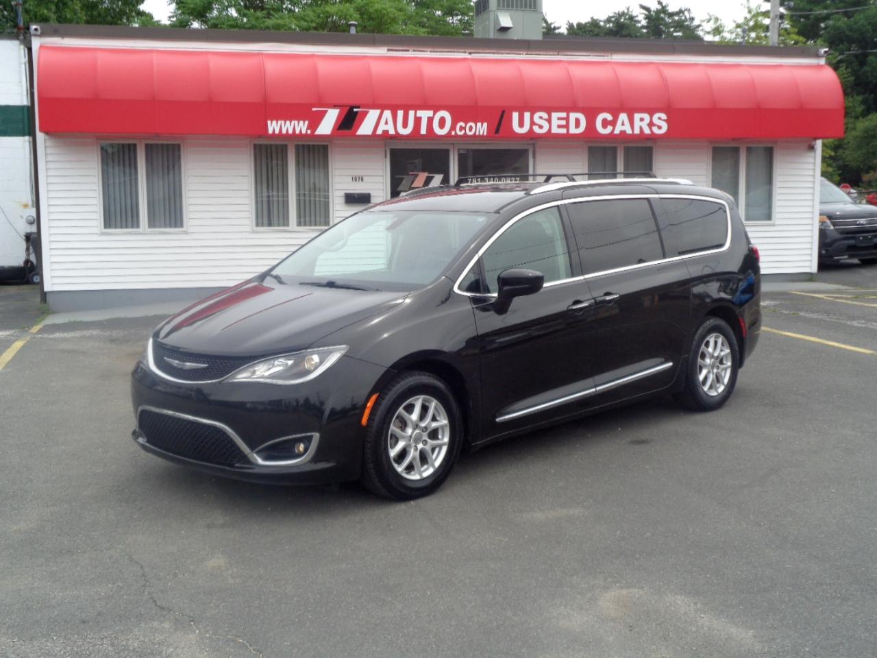 Chrysler Pacifica Touring L FWD 2020