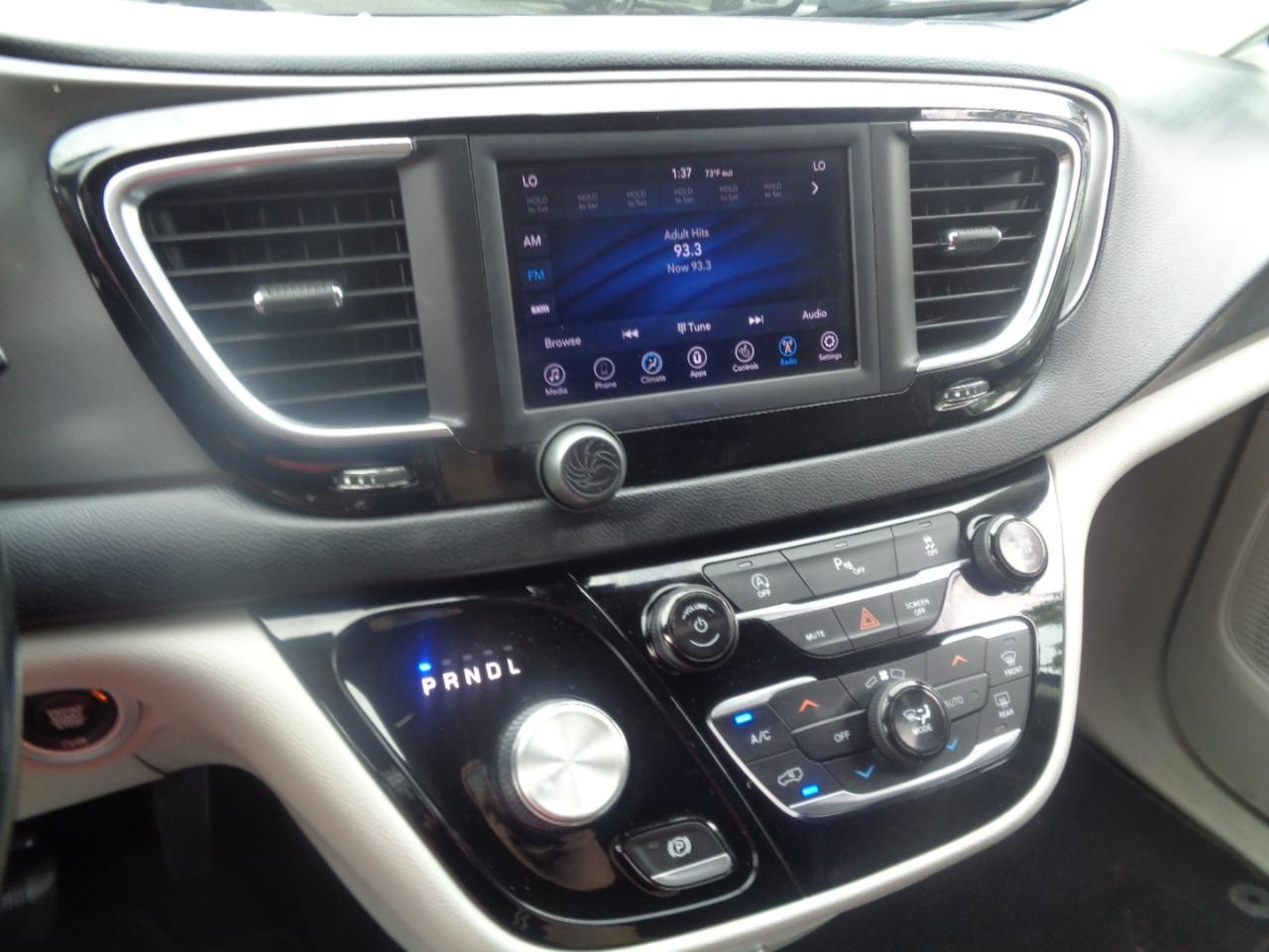 Chrysler Pacifica Touring L FWD 2020