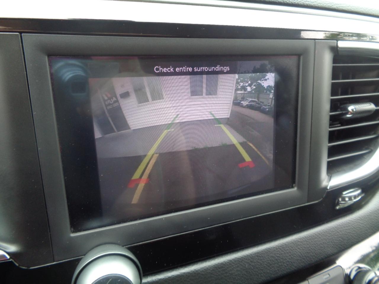 Chrysler Pacifica Touring L FWD 2020