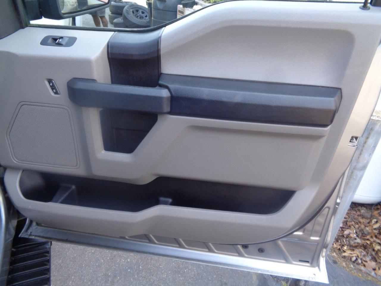 Ford F-150 XLT 4WD Reg Cab 6.5' Box 2020