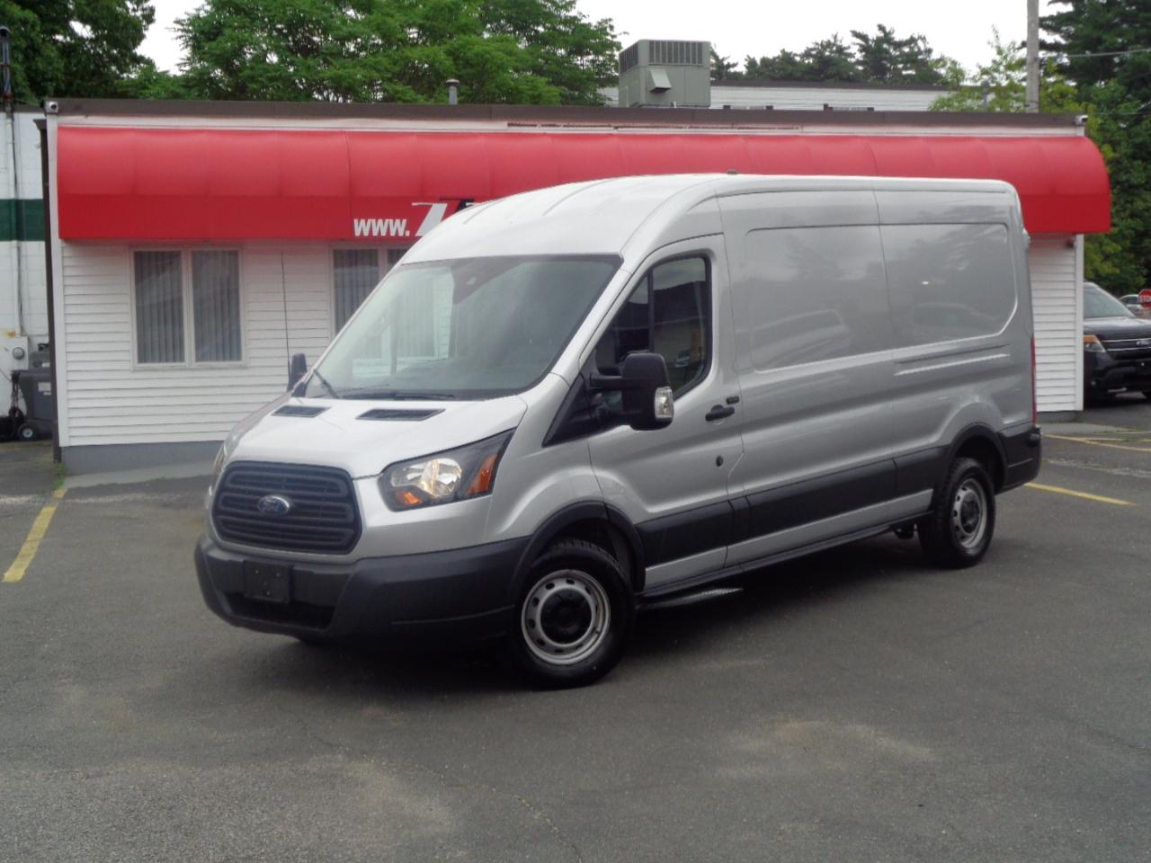 Ford Transit Van T-250 148" Med Rf 9000 GVWR Sliding RH Dr 2018