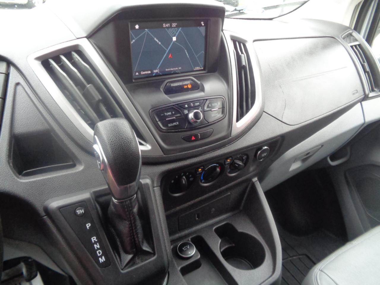 Ford Transit Van T-250 148" Med Rf 9000 GVWR Sliding RH Dr 2018