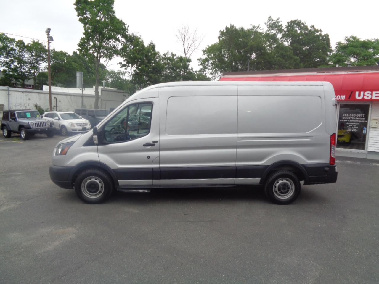 Ford Transit Van T-250 148" Med Rf 9000 GVWR Sliding RH Dr 2018