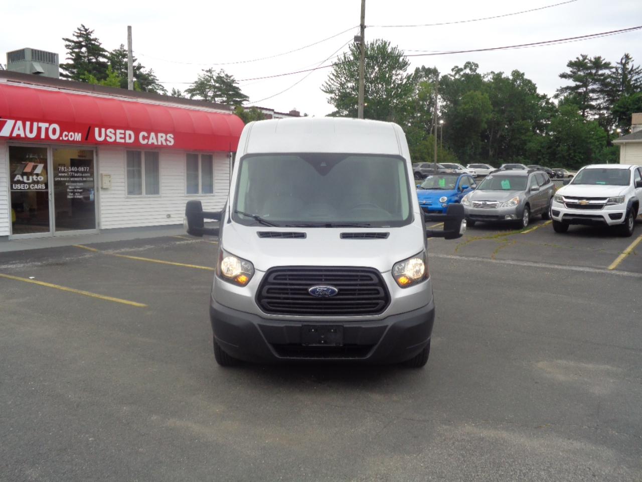 Ford Transit Van T-250 148" Med Rf 9000 GVWR Sliding RH Dr 2018