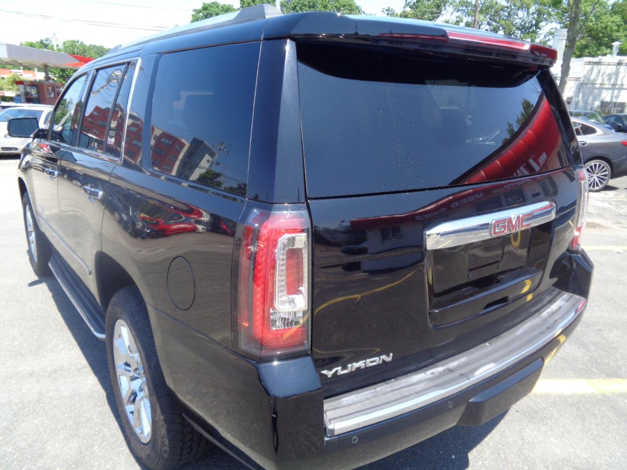 GMC Yukon 4WD 4dr Denali 2018