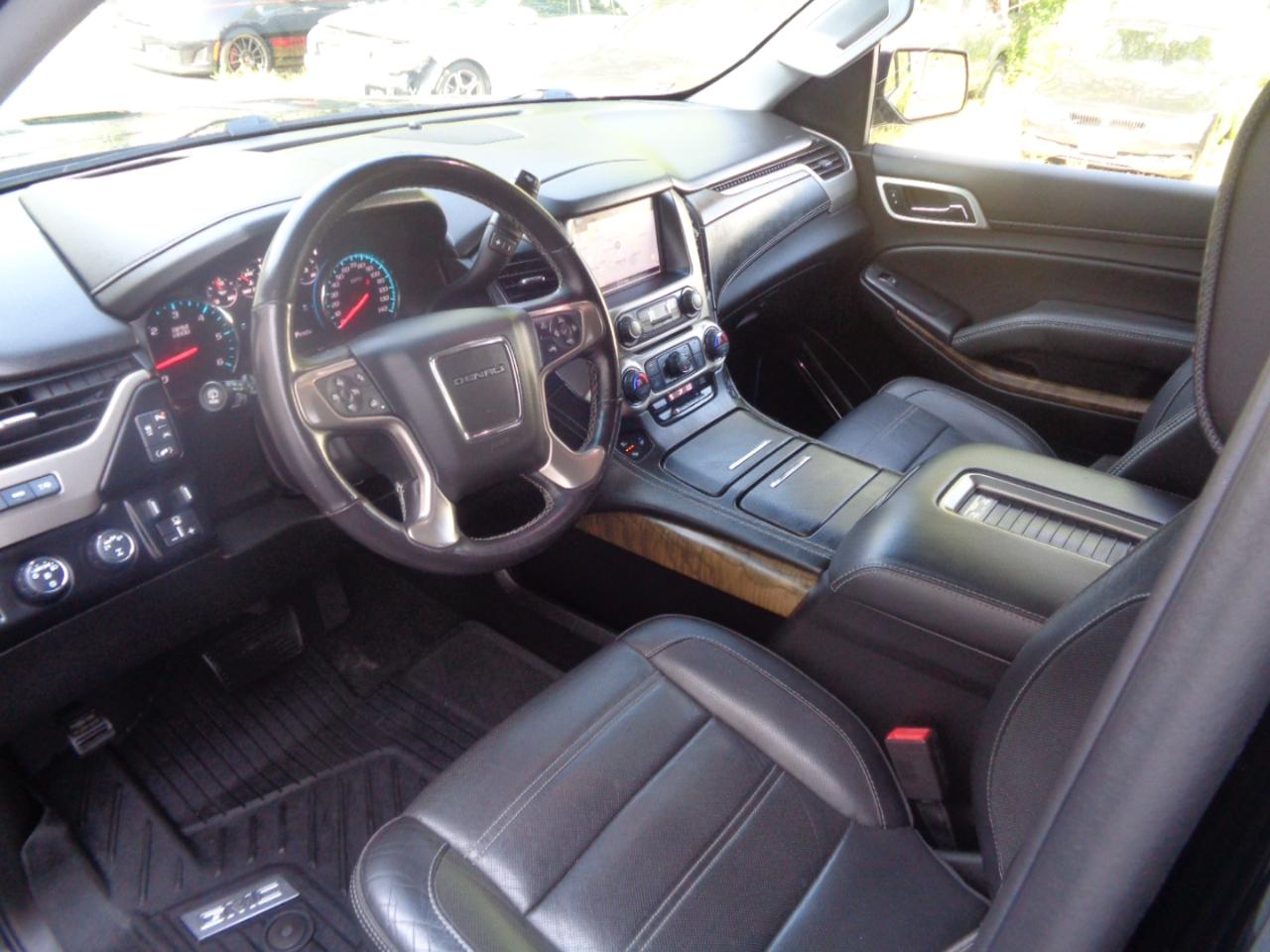 GMC Yukon 4WD 4dr Denali 2018