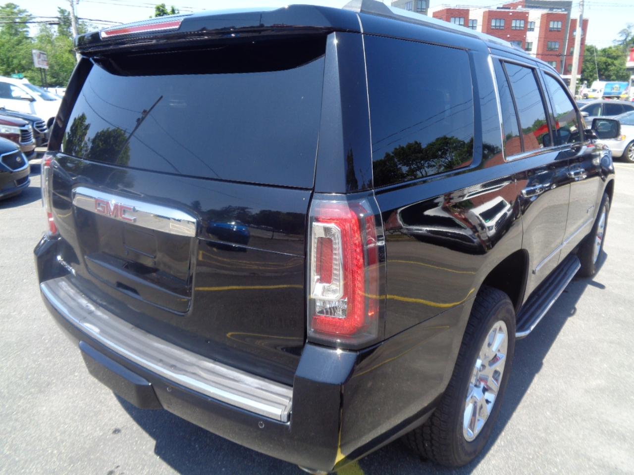 GMC Yukon 4WD 4dr Denali 2018