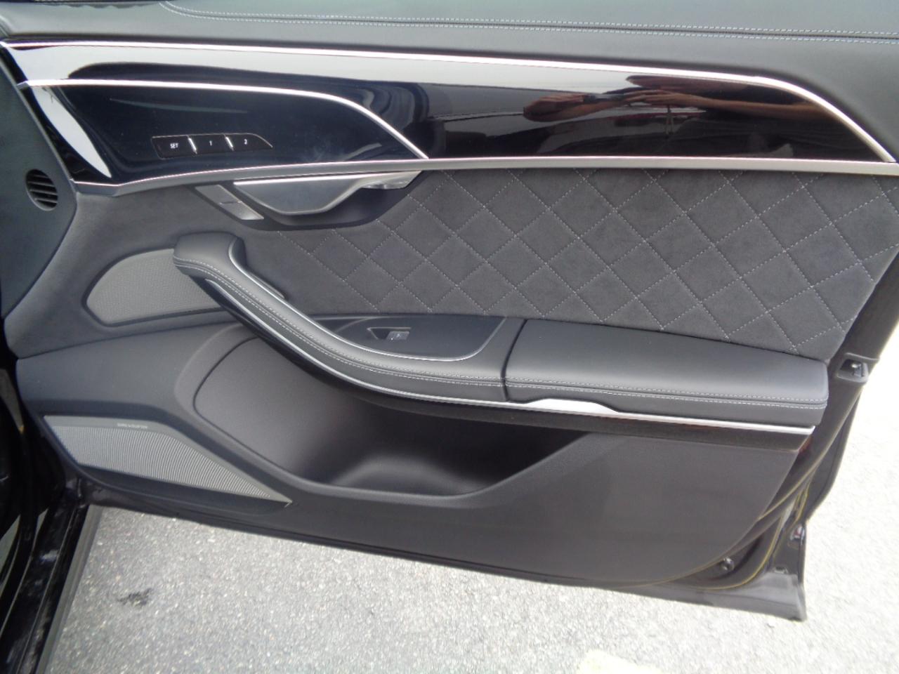 Audi S8 4.0 TFSI 2023