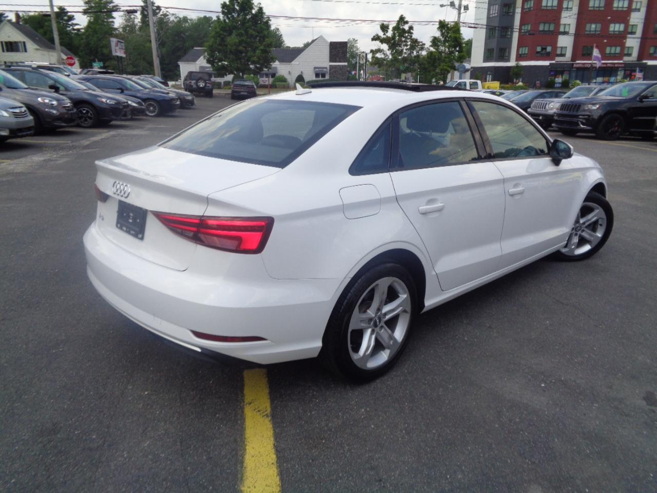 Audi A3 Sedan 2.0 TFSI Tech Premium FWD 2018