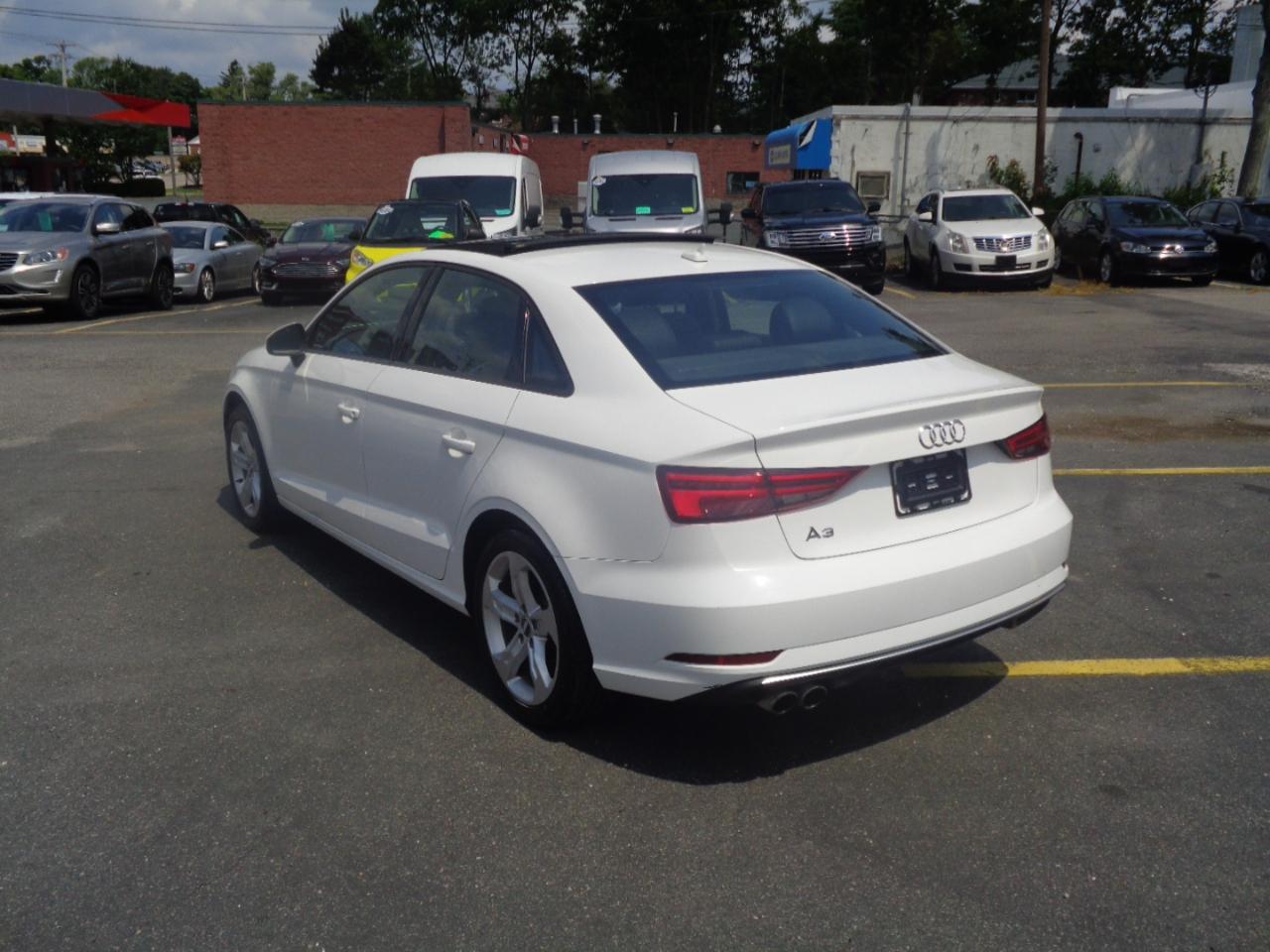 Audi A3 Sedan 2.0 TFSI Tech Premium FWD 2018