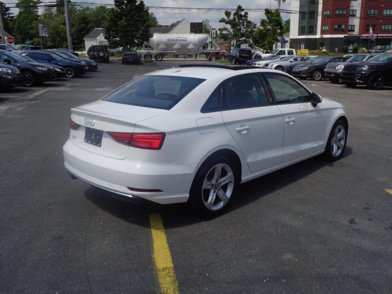 Audi A3 Sedan 2.0 TFSI Tech Premium FWD 2018