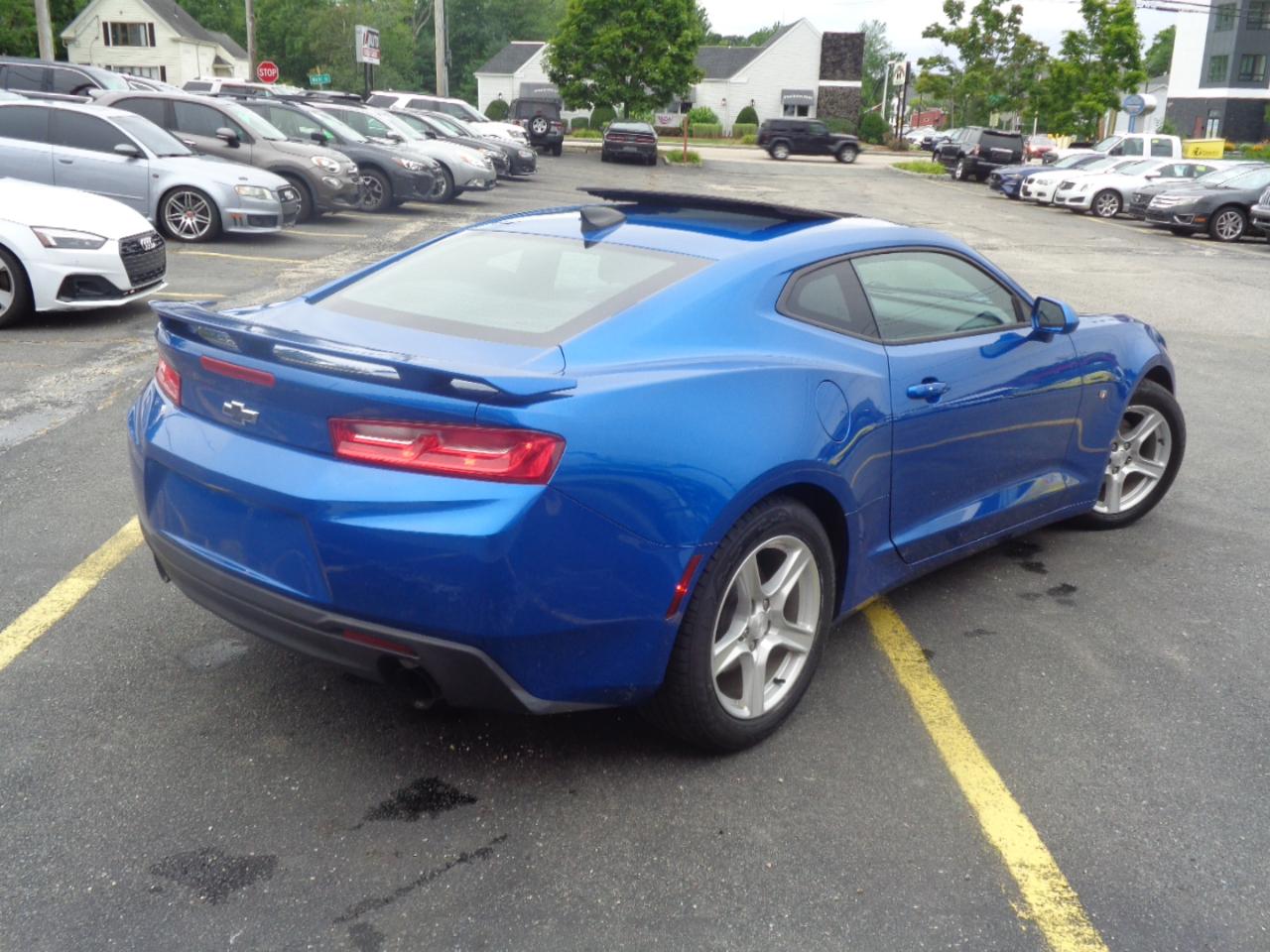 Chevrolet Camaro 2dr Cpe 1LT 2017