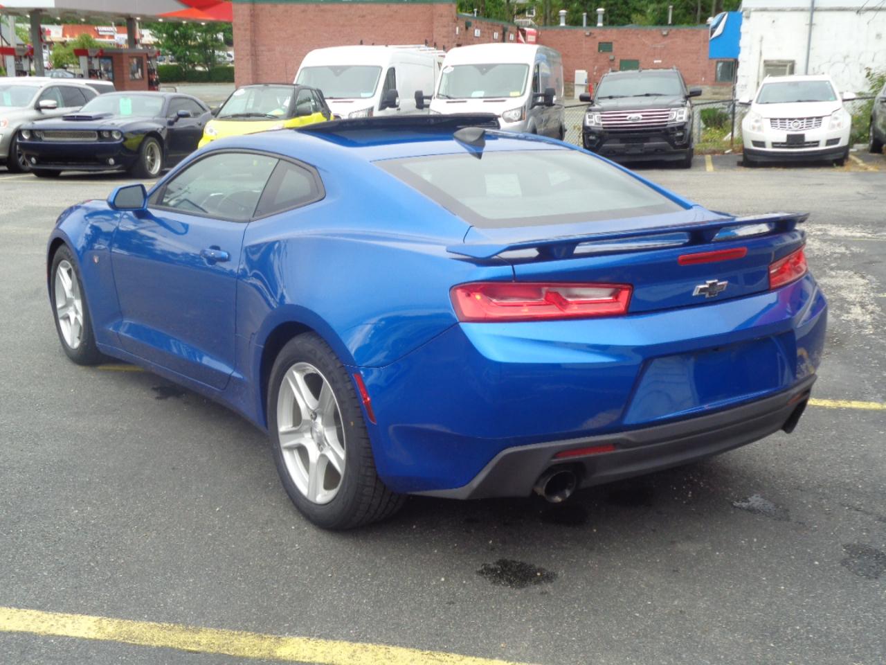 Chevrolet Camaro 2dr Cpe 1LT 2017