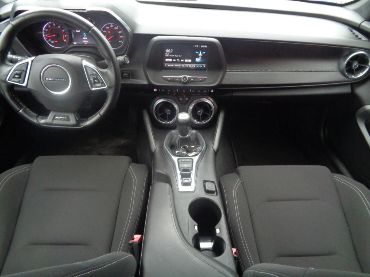 Chevrolet Camaro 2dr Cpe 1LT 2017
