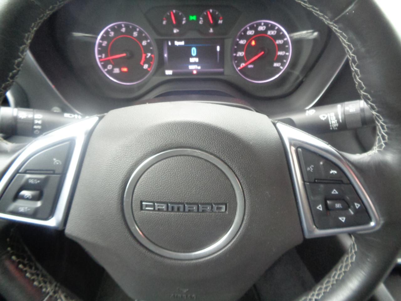 Chevrolet Camaro 2dr Cpe 1LT 2017
