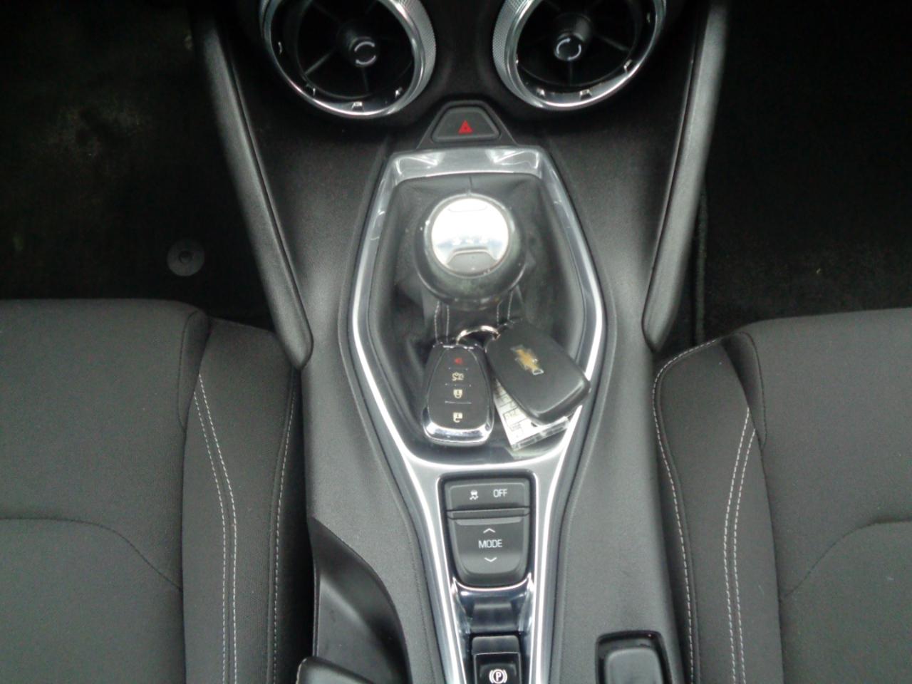 Chevrolet Camaro 2dr Cpe 1LT 2017