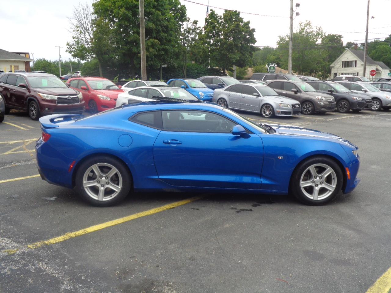 Chevrolet Camaro 2dr Cpe 1LT 2017