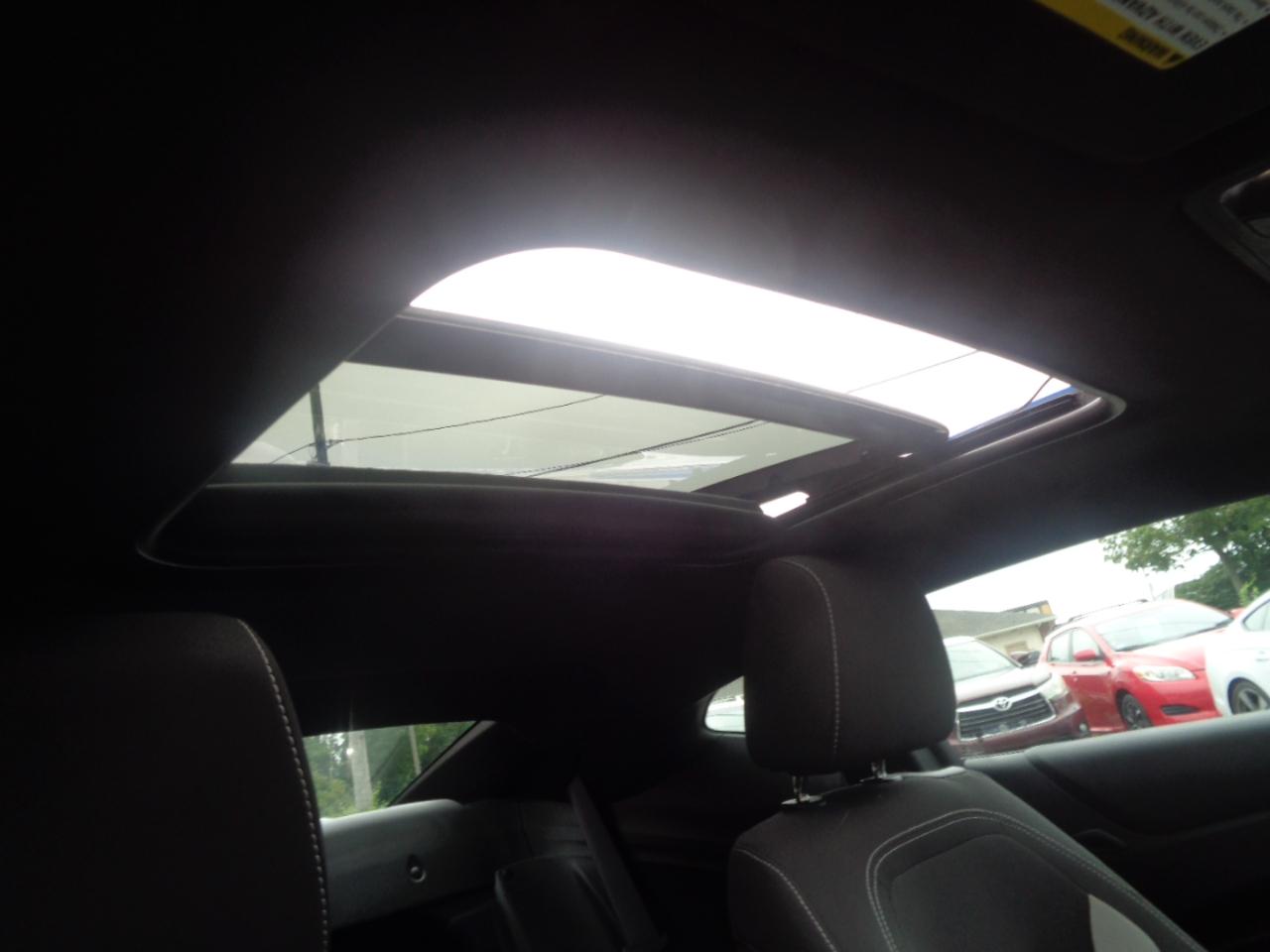 Chevrolet Camaro 2dr Cpe 1LT 2017