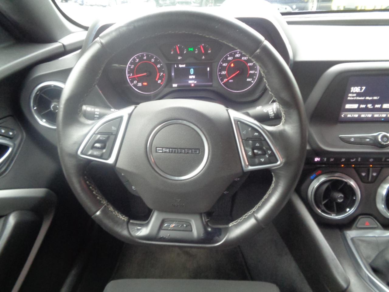 Chevrolet Camaro 2dr Cpe 1LT 2017