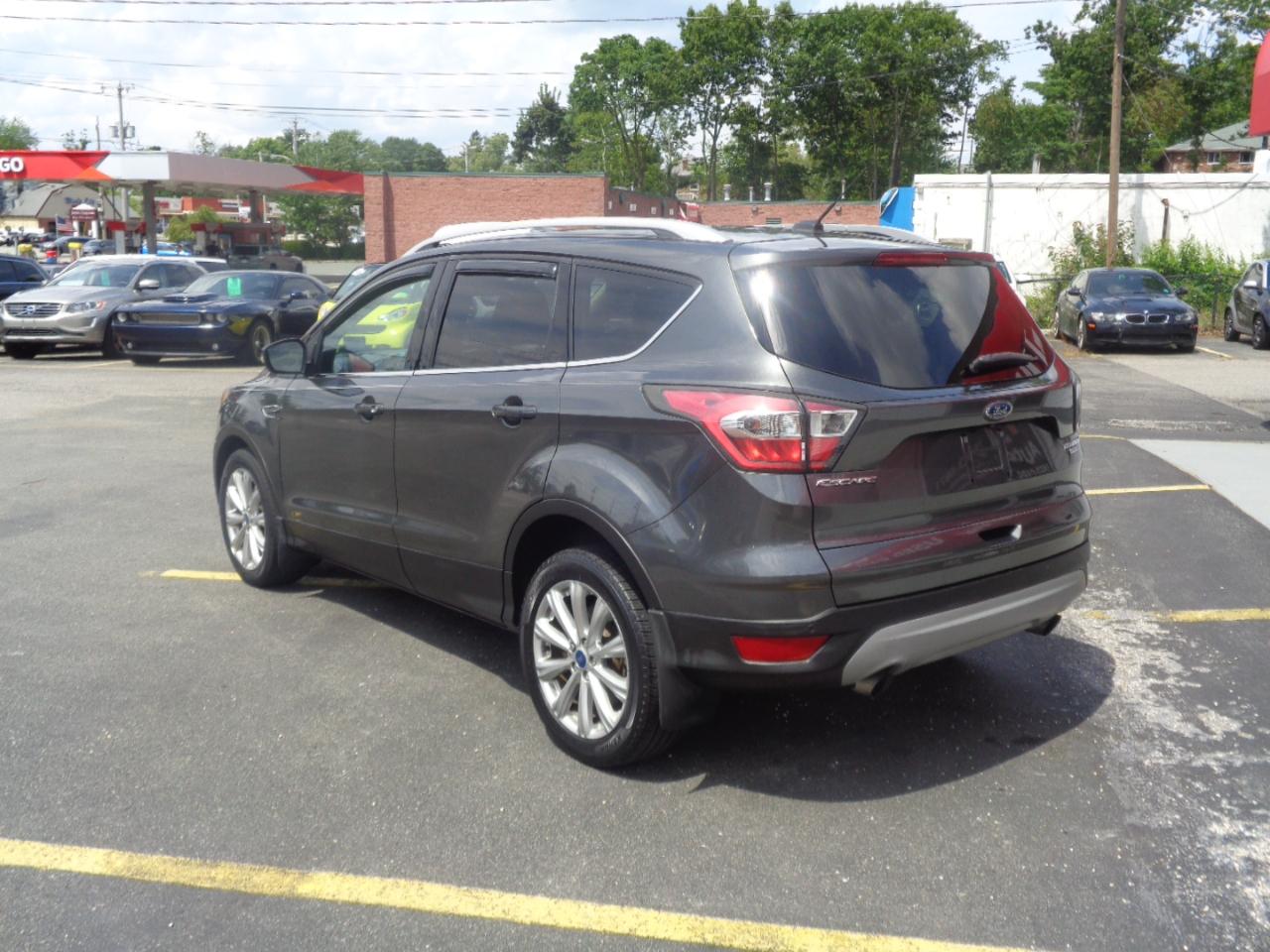 Ford Escape Titanium 4WD 2017