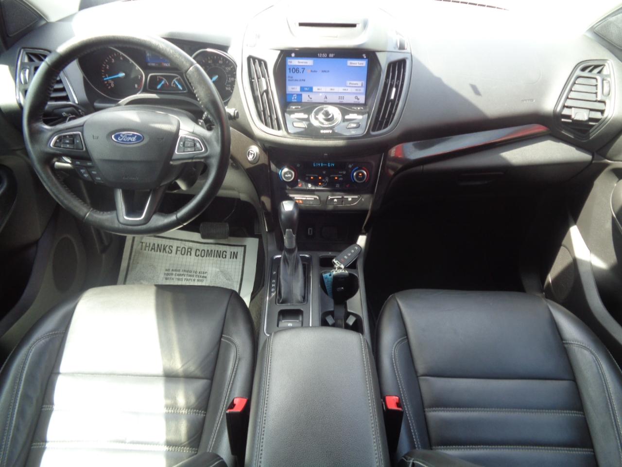 Ford Escape Titanium 4WD 2017