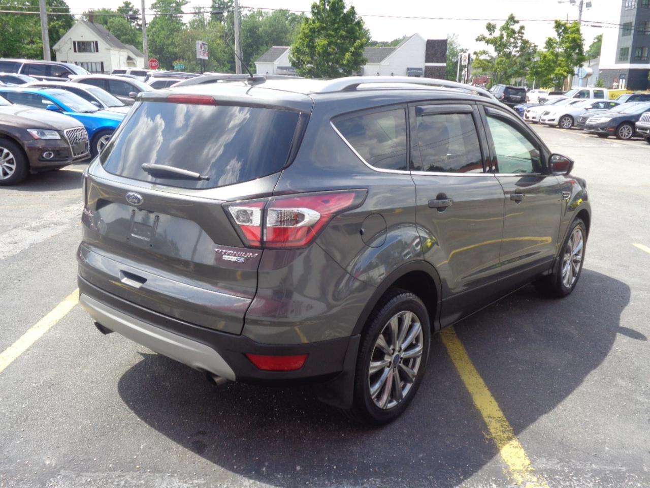 Ford Escape Titanium 4WD 2017