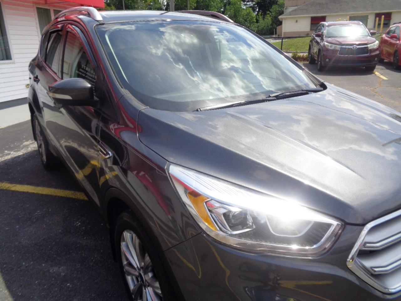 Ford Escape Titanium 4WD 2017
