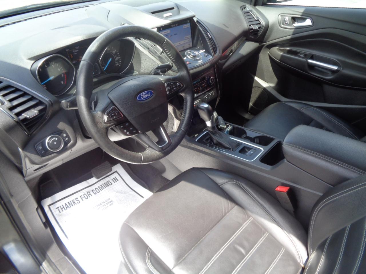 Ford Escape Titanium 4WD 2017