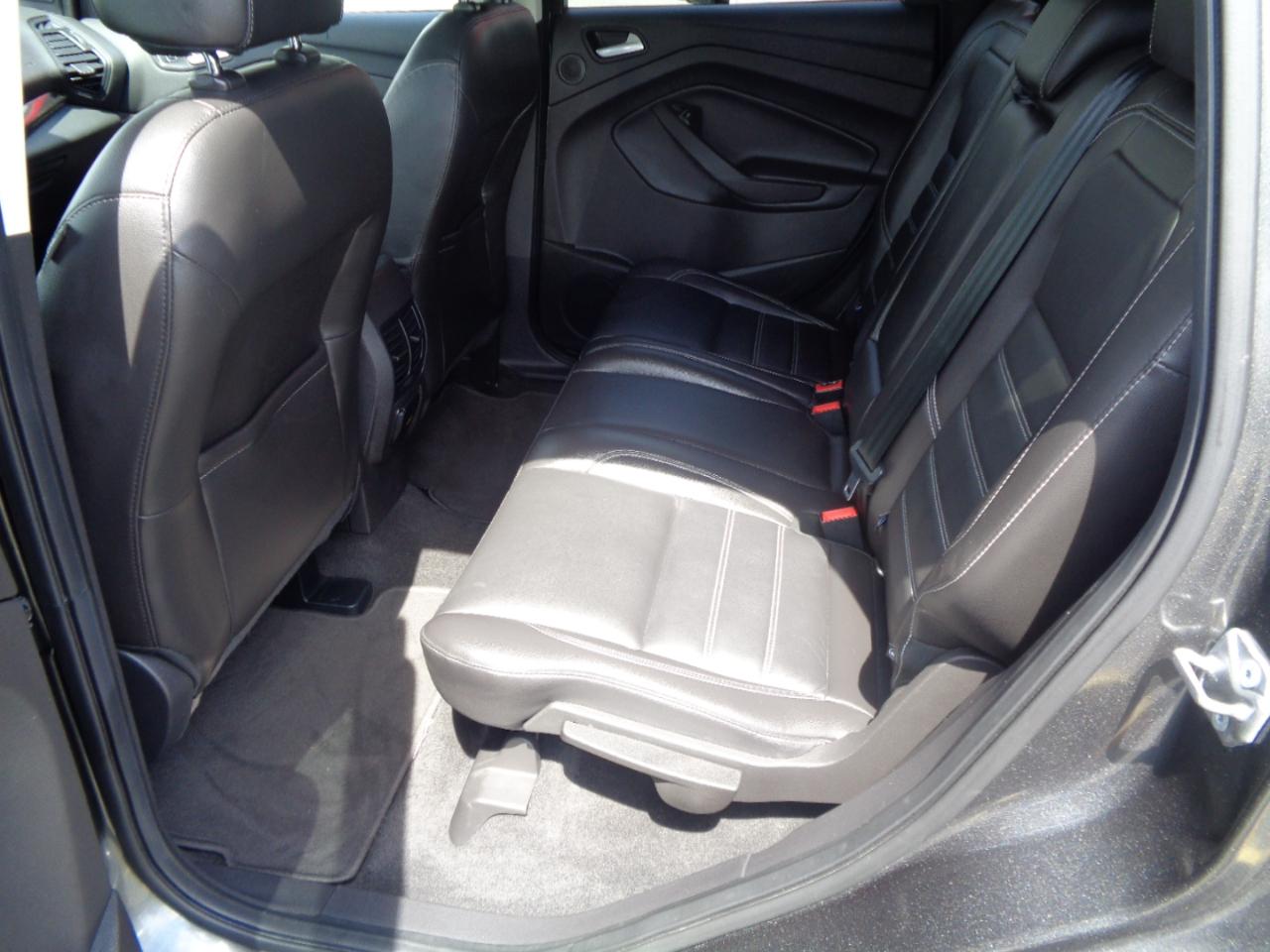 Ford Escape Titanium 4WD 2017