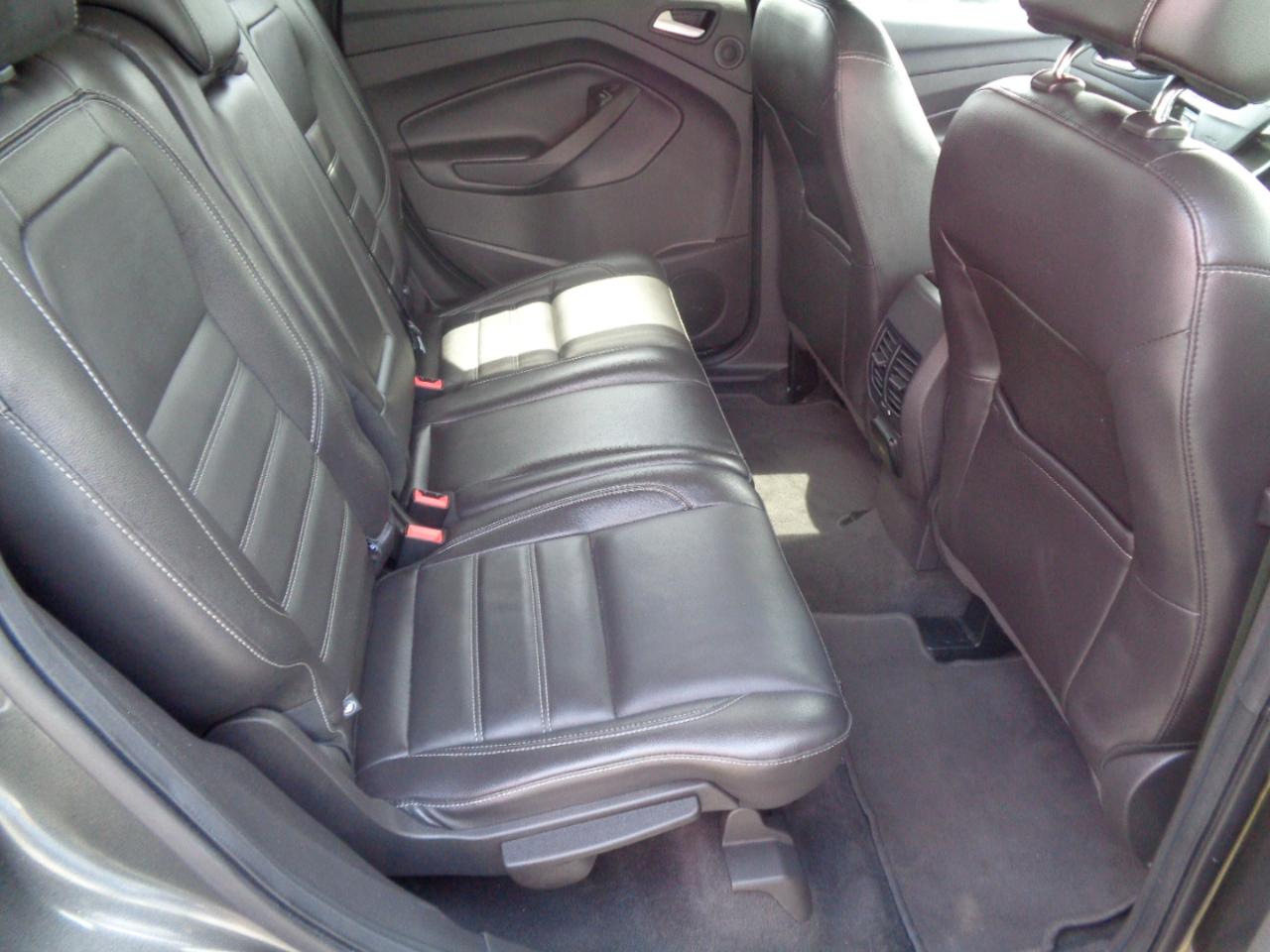 Ford Escape Titanium 4WD 2017