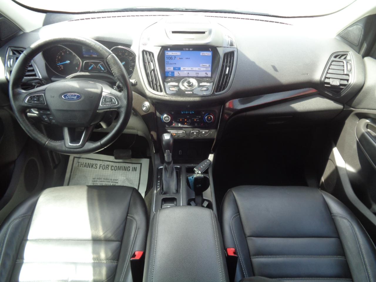 Ford Escape Titanium 4WD 2017
