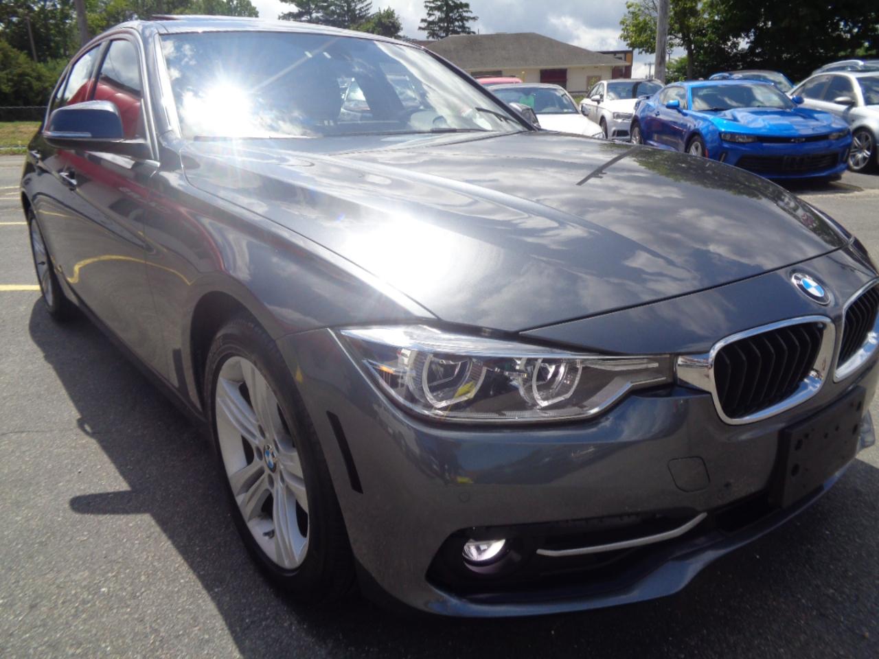 BMW 3 Series 330i xDrive Sedan 2017