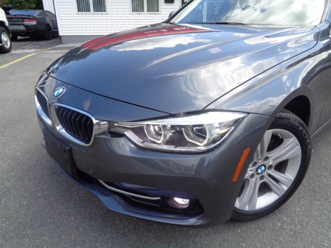 BMW 3 Series 330i xDrive Sedan 2017