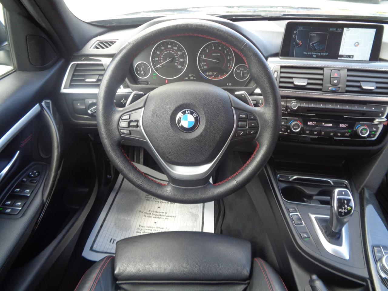 BMW 3 Series 330i xDrive Sedan 2017